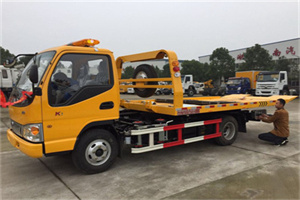 运河区哪里有拖车服务